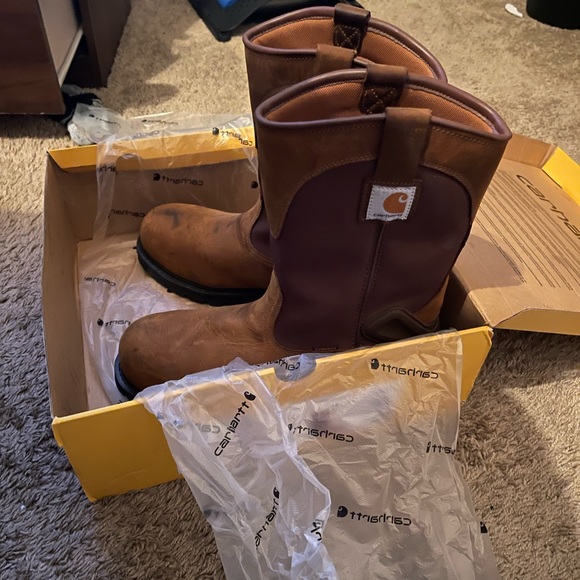 Size: 13M, color: carhartt brown, and like new. Any ?s, just ask. - Picture 4 of 4